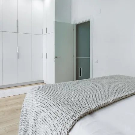 Apartament Stylish 2 Bed 2 Bath Flat Close To Arc De Triomf *