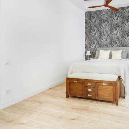 Stylish 2 Bed 2 Bath Flat Close To Arc De Triomf Apartament *