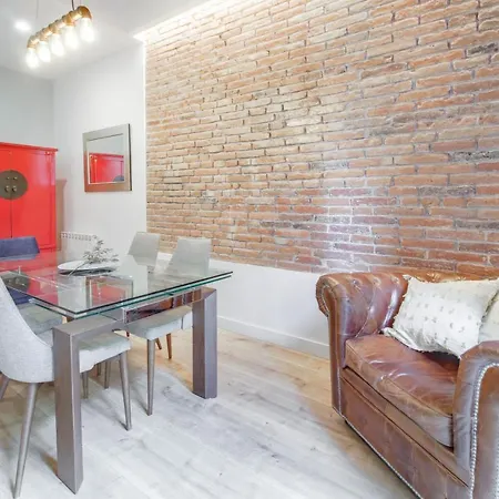 Stylish 2 Bed 2 Bath Flat Close To Arc De Triomf Apartament *
